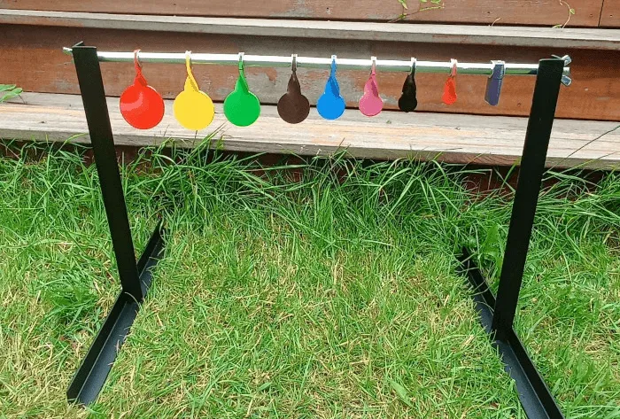 9 garden spinners, "Snooker Plus" bar target on stand